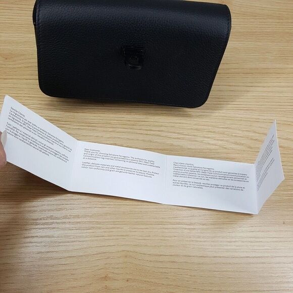 SALVATORE FERRAGAMO Mens Crossbody Wearable Wallet Black Leather Gancini $1150 - Picture 12 of 13